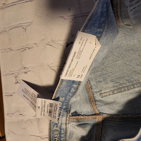 American Eagle 90s Straight  Comfort Stretch Waistband Blue Jeans Size 16/33W - Picture 12 of 15